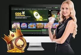 Filipino player selecting a slot game title on 7game5 mobile browser